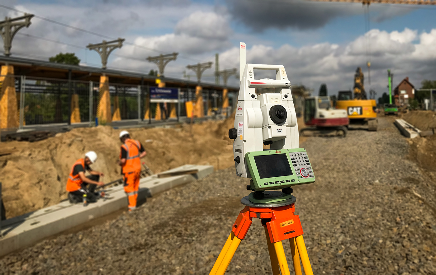 Leica TS16 Totalstation Tachymeter Bahnhof Schöneweide Berlin - Vermessung